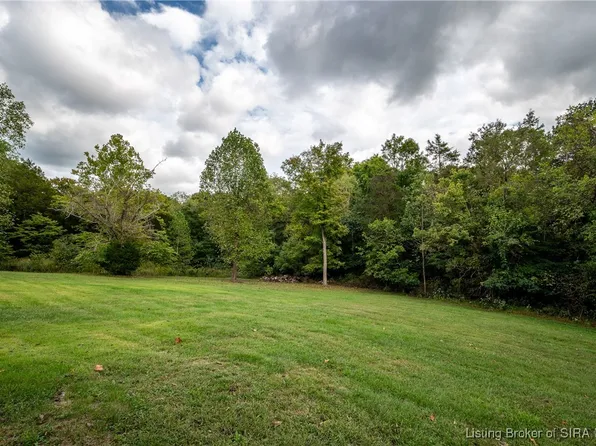  Seneca Drive NE, Georgetown, IN 47122