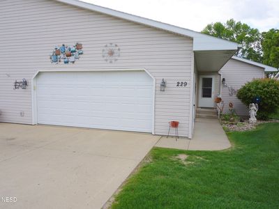 229 6th Street Cir SW, Watertown, SD, 57201