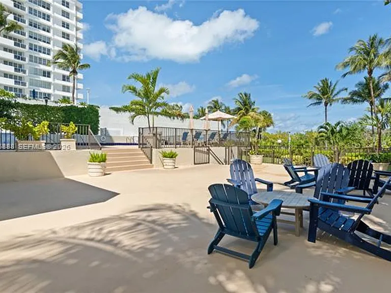 1621 Collins Avenue Cu #908 — Photo 33
