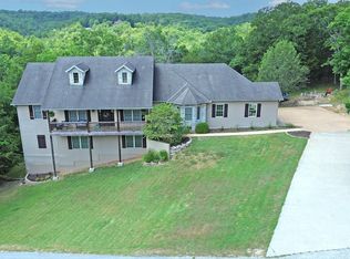 704 Peaceful Dr, Branson, MO 65616
