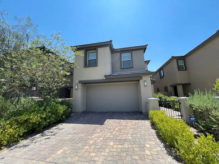 3 bed, 2.5 bath, 1796 sqft, $2,685 — Photo 1