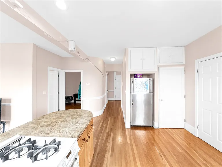 32 Fisher Ave #2 — Photo 16