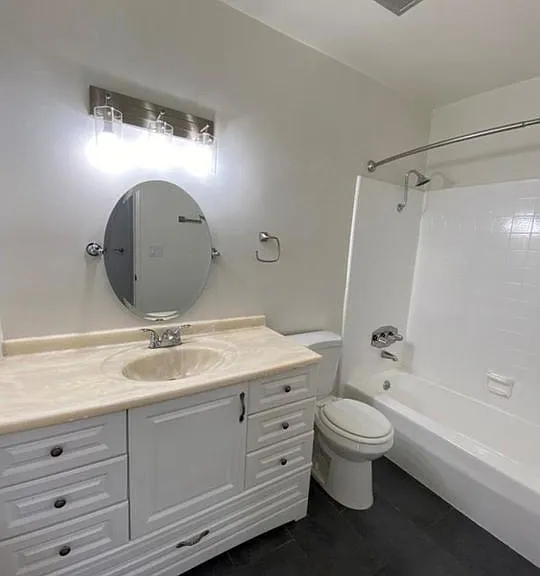 10743 Palms Blvd #5 — Photo 12