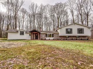 17460 Trillium Dr, Chagrin Falls, OH 44023