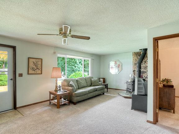 4th image of 4810 75th St E