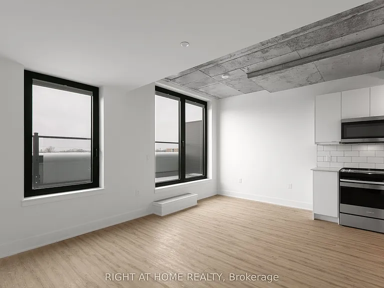 377 Winona Ave #502 — Photo 11