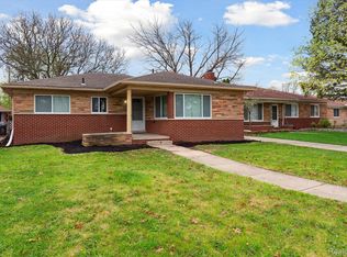 25611 Dover Ave, Redford, MI 48239