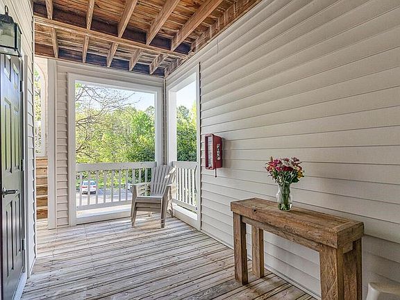 4th image of 6151 Summerpointe Pl