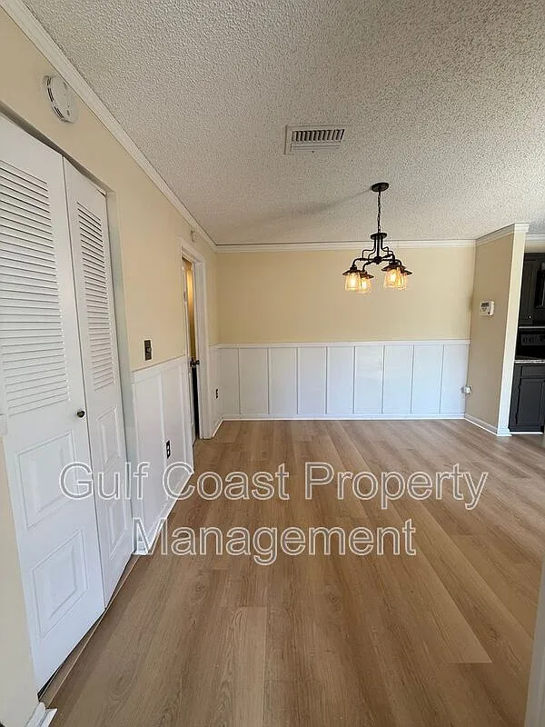 2 bed, 2.0 bath, 1300 sqft, $1,550 — Photo 3