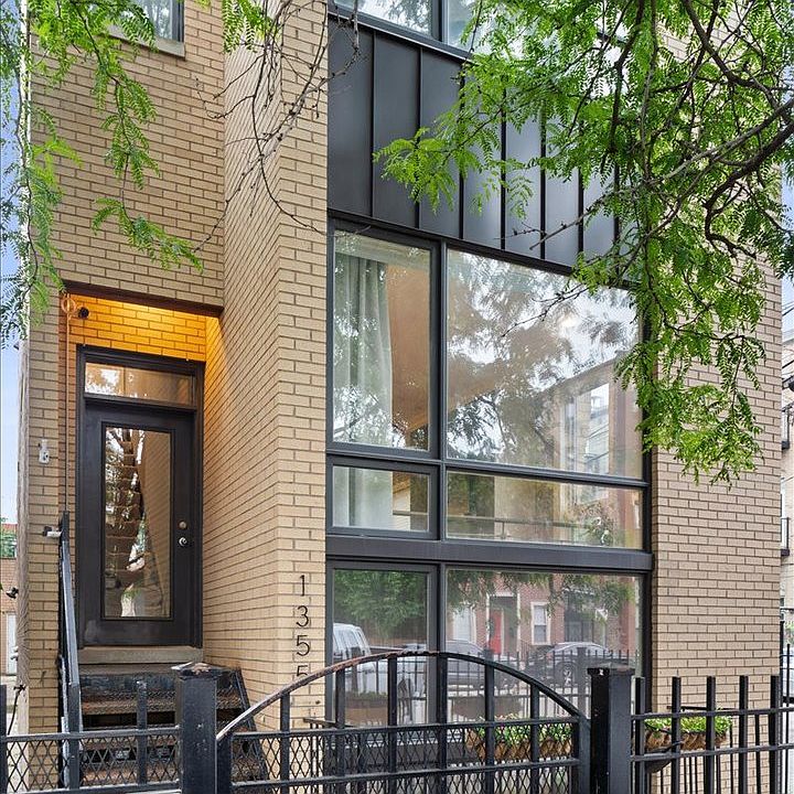 1st image of 1355 W Erie St #1