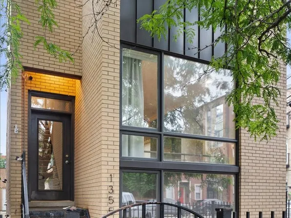 1355 W Erie St #1, Chicago, IL 60622
