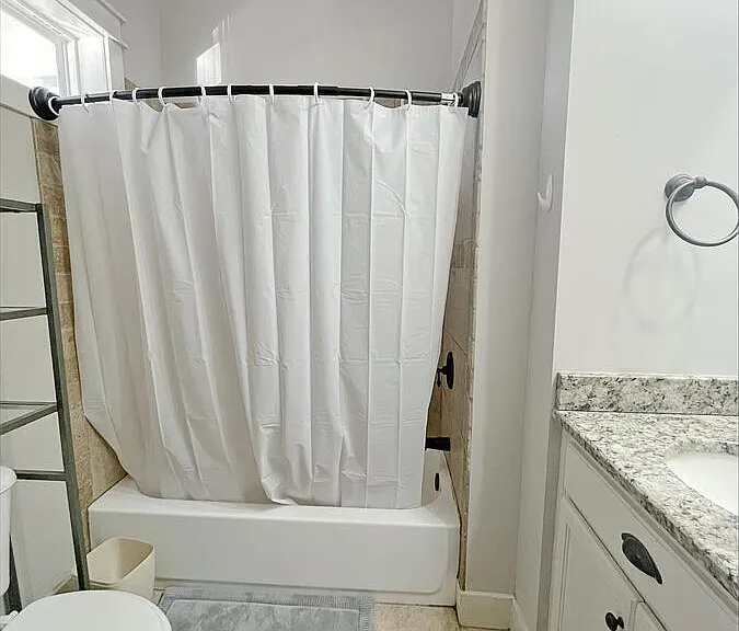 917 Homewood Dr #2 — Photo 7