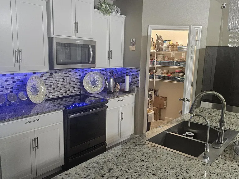 6038 NW Regent St — Photo 18