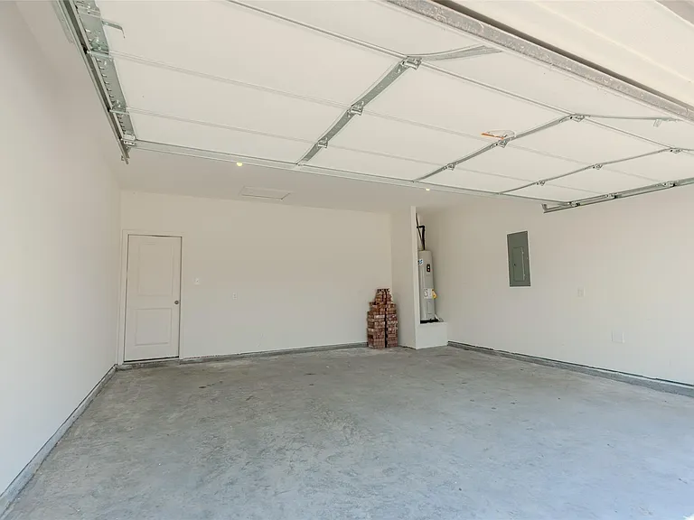 6307 Highland Heights Dr — Photo 24