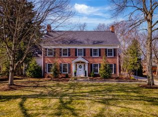 2860 Fontenay Rd, Shaker Heights, OH 44120