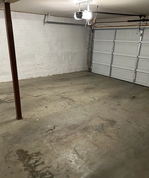 6884 Lexington Dr — Photo 34