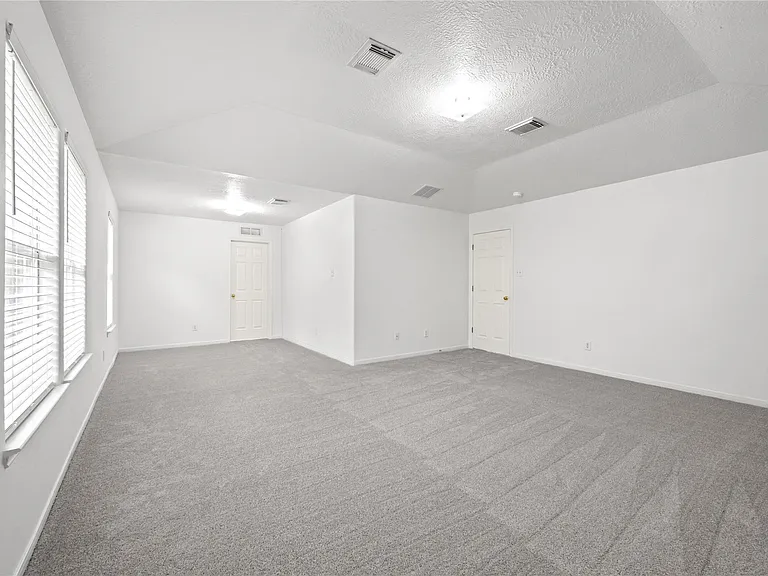 5019 Woodland Meadows Ln — Photo 18
