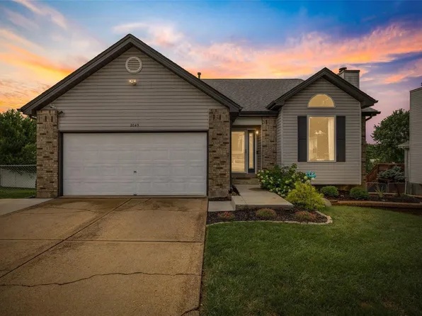 2045 Saint Christopher Way, Arnold, MO 63010