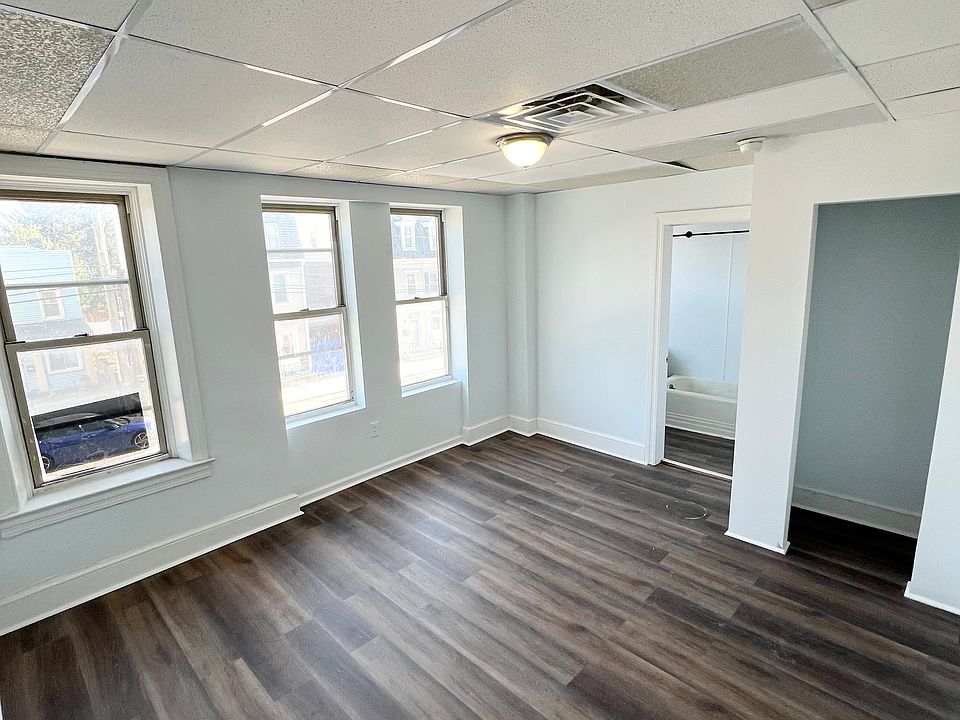 Bedroom #1