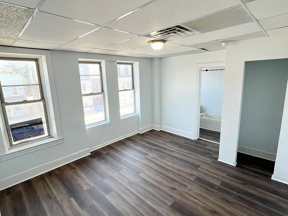 Bedroom #1