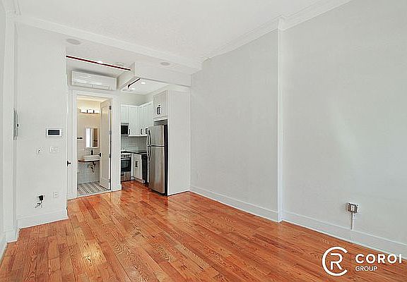 4th image of 417 Hancock St APT 3