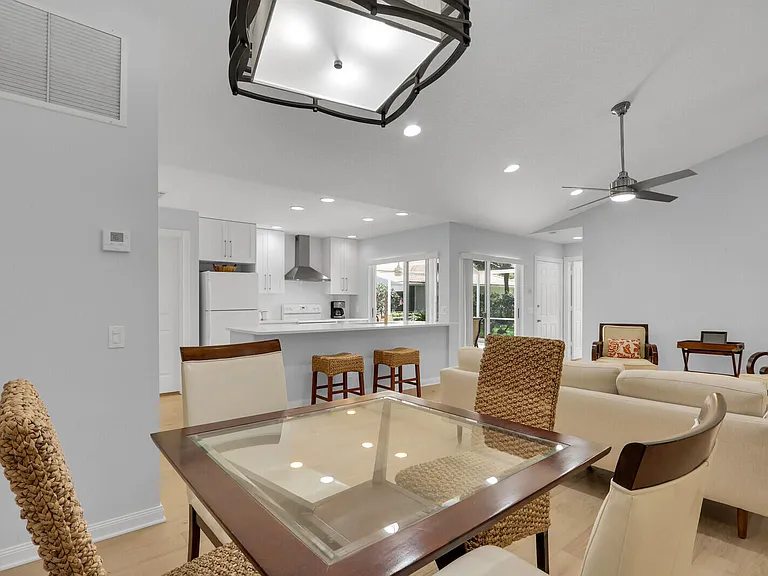 7904 Chapman Oak Ct — Photo 11
