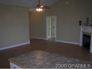 3rd image of 1024 Dearborn Ct