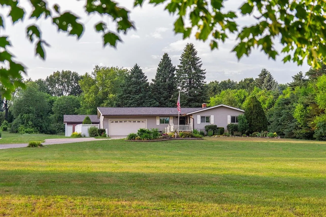 1546 Judd Rd photo 1