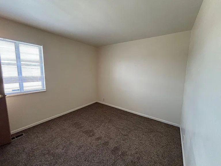 2901 & 2905 Poplar St #&-410 — Photo 13