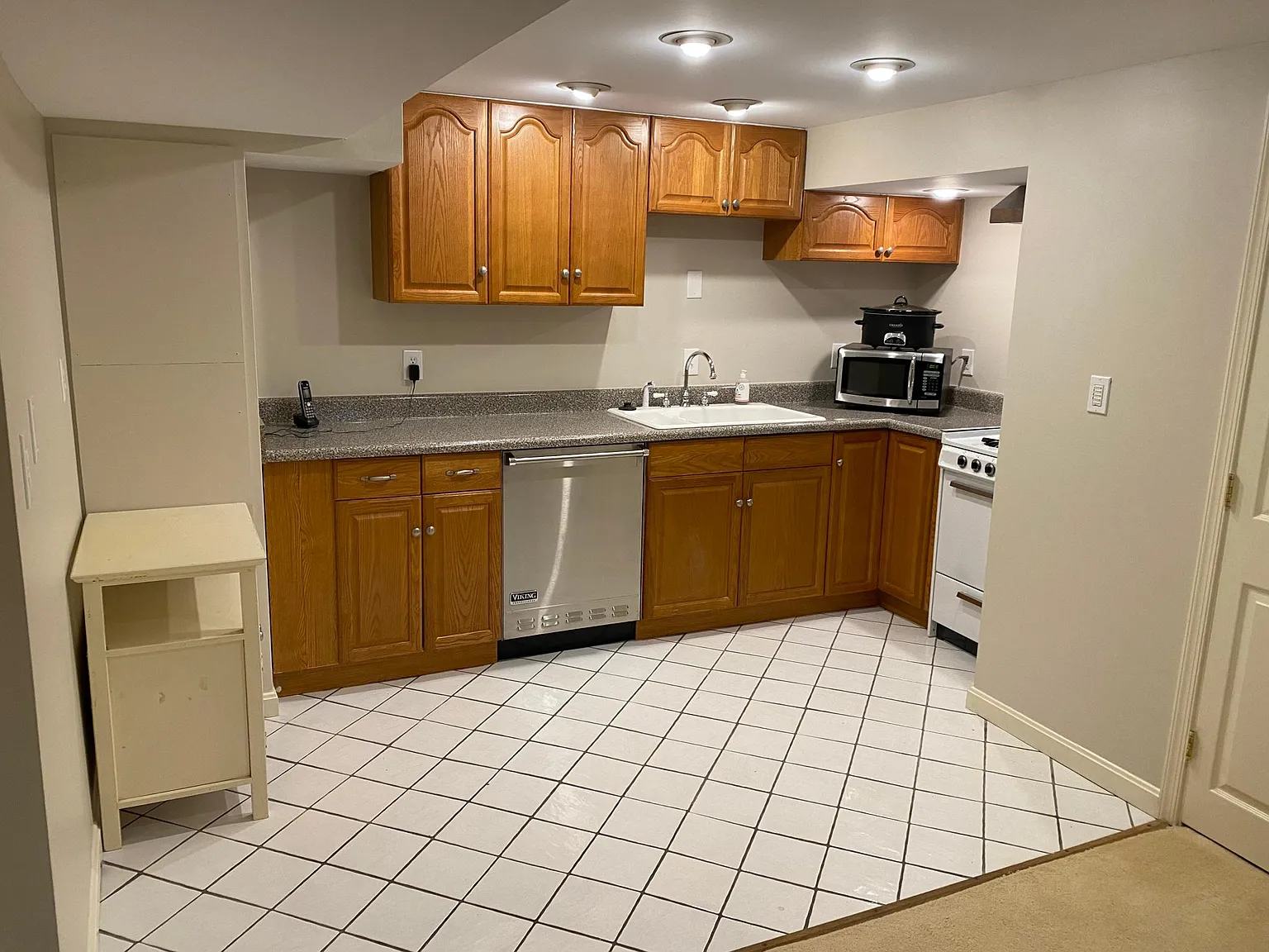 1233 S Oakcrest Rd — Photo 4