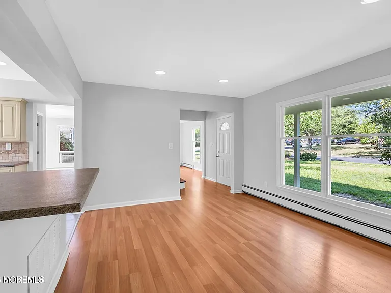 830 Brookside Dr — Photo 4