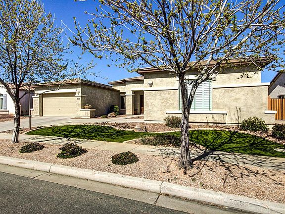 4th image of 2186 E Crescent Pl
