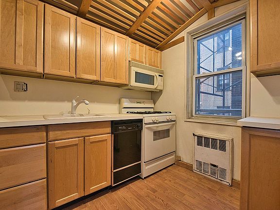 5th image of 8425 118th St APT 1B