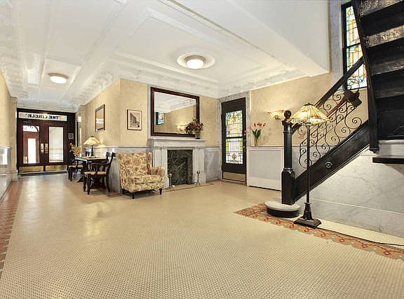 4th image of 114 Morningside Dr APT 55