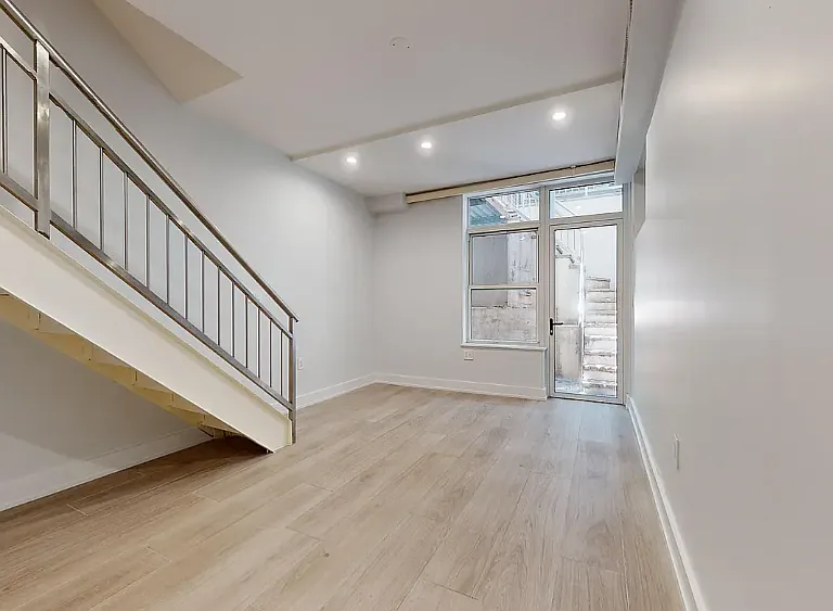 216 E 84th St #1D — Photo 12