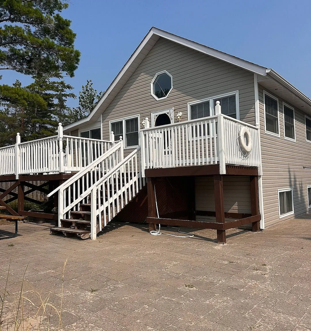 2 bed, $2,400 — Photo 1
