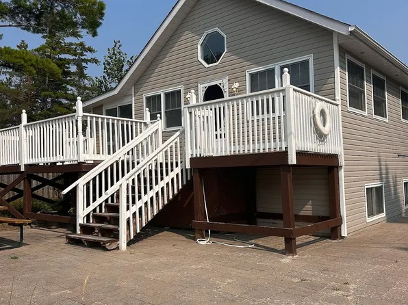201 Shore Ln, Wasaga Beach, ON L9Z 2J3
