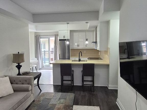 5th image of 3077 Cawthra Rd #17