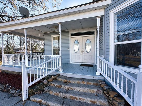 5th image of 602 3rd St