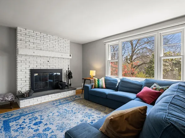 1421 West St, Attleboro, MA 02703