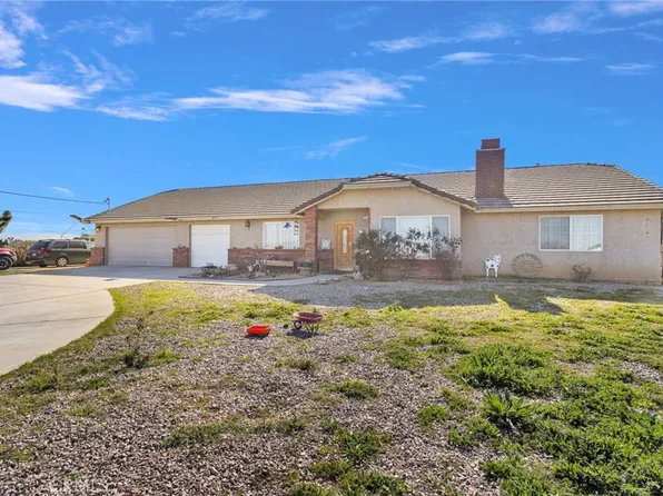 10276 Aster Rd, Oak Hills, CA 92344