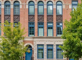 345 W Superior St #A, Chicago, IL 60654