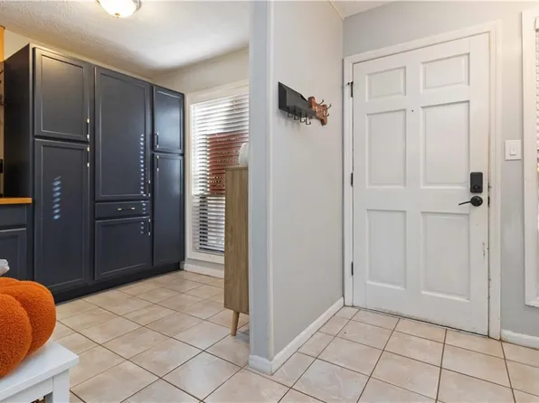 4846 Twin Lakes Trl, Dunwoody, GA 30360