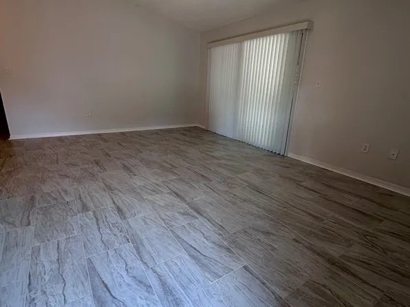 416 N Saint Clair Abrams Ave #8, Tavares, FL 32778