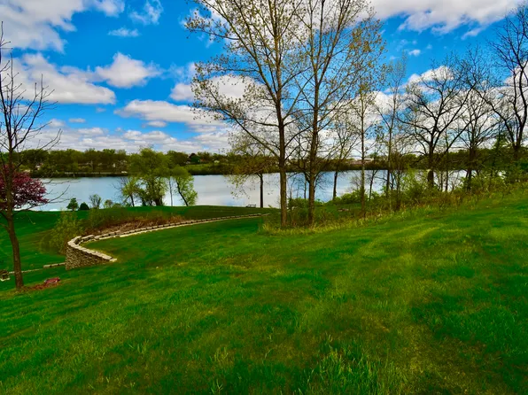1176 Mystic Cv, Antioch, IL 60002