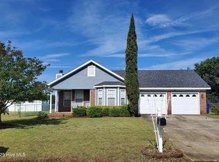 122 Davenport Dr, Raeford, NC 28376