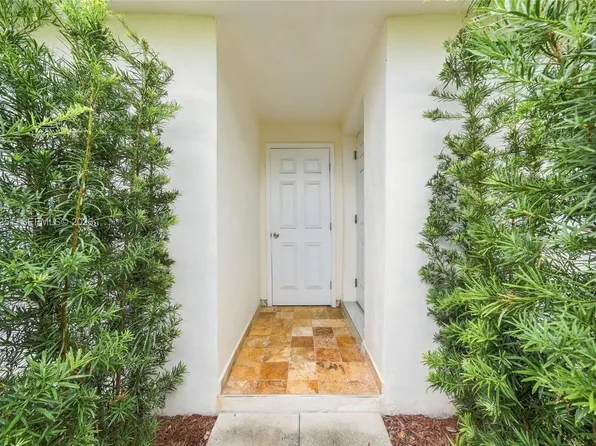 9731 NW 27th Ter #1, Miami, FL 33172