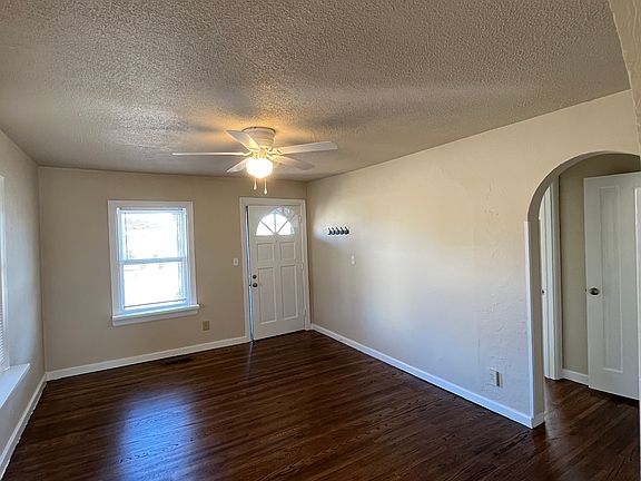 3rd image of 1012 N Grant Ave