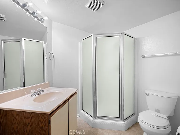 345 N Jackson St #106 — Photo 18