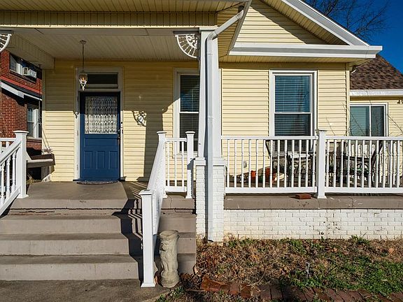 4th image of 103 W 19th St